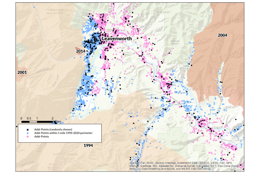 A map of Leavenworth, WA, historic wildfire perimeters and a random selection of local address points